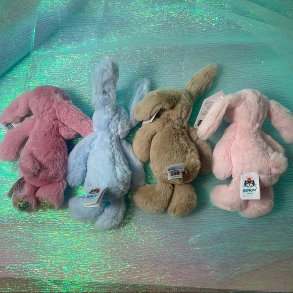 1 single Tulip blossom BNWT Jellycat Bashful Bunny Dusty pink ONLY, far left - Picture 4 of 8